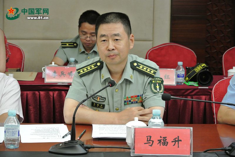 军地英模代表学习某洲际战略导弹旅先进事迹座谈会举行