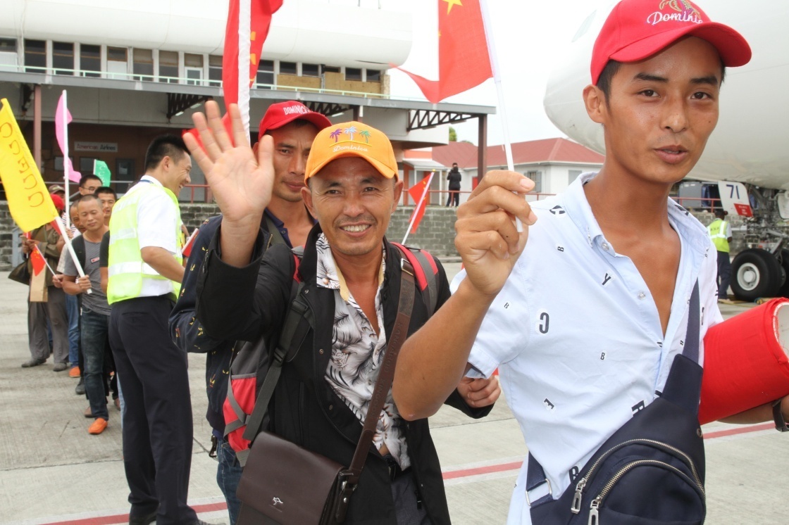 东航包机从加勒比地区接回近400名受灾同胞