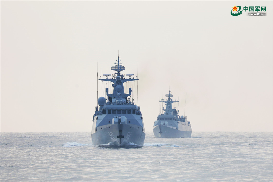 战味浓!南部战区海军某护卫舰支队组织舰艇展开海上训练