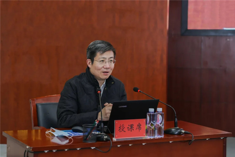 奋斗百年路,启航新征程丨庆祝建党百年第一课,他们在这里开讲!