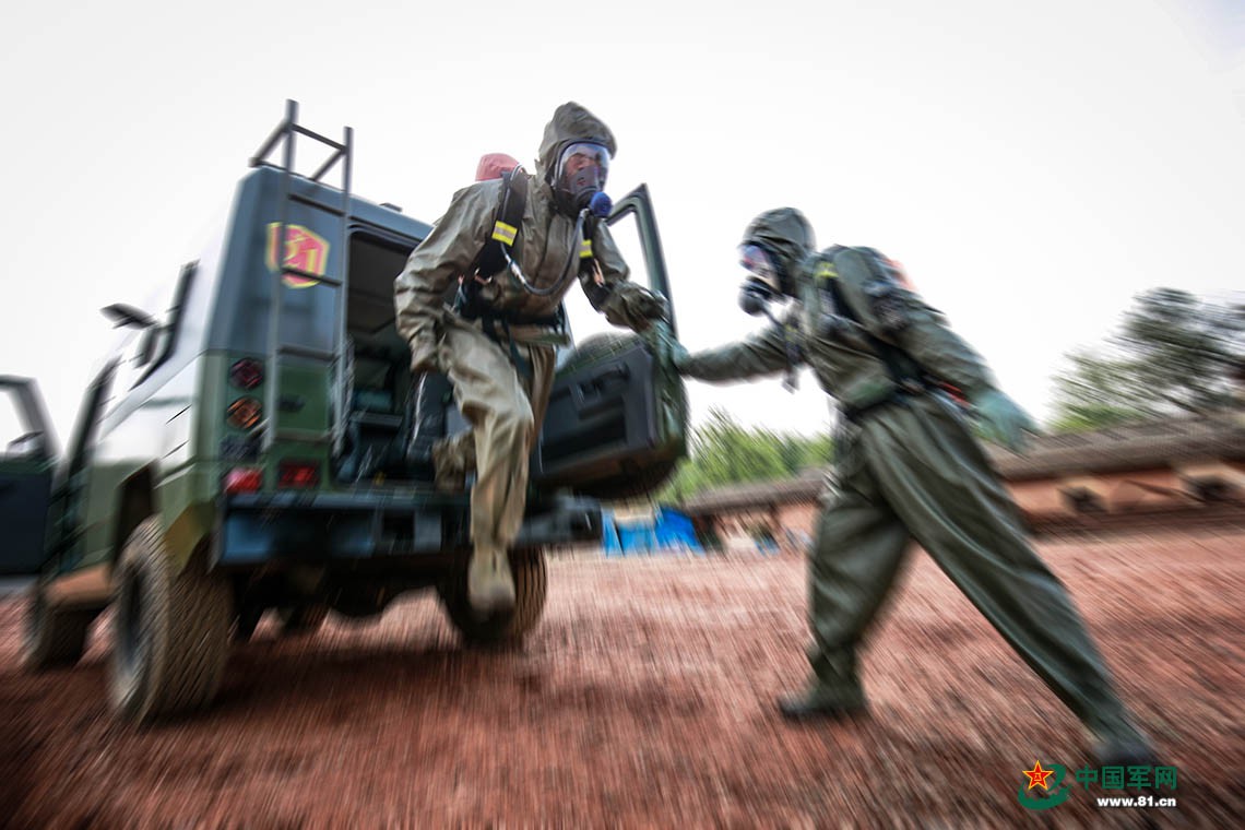 "降魔神兵"的硝烟战场,看着都惊险