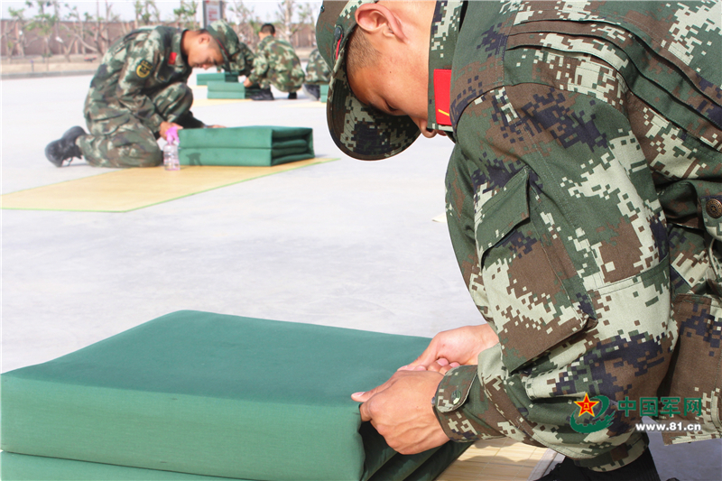 文末有福利丨军装穿成最帅,军被也要叠成最美