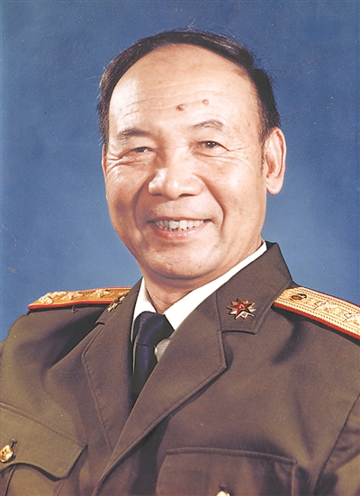军区副司令员齐连运同志,因病医治无效,于9月1日在沈阳逝世,享年88岁