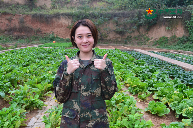 从"网红"歌手到军营标兵,她的青春如此精彩!