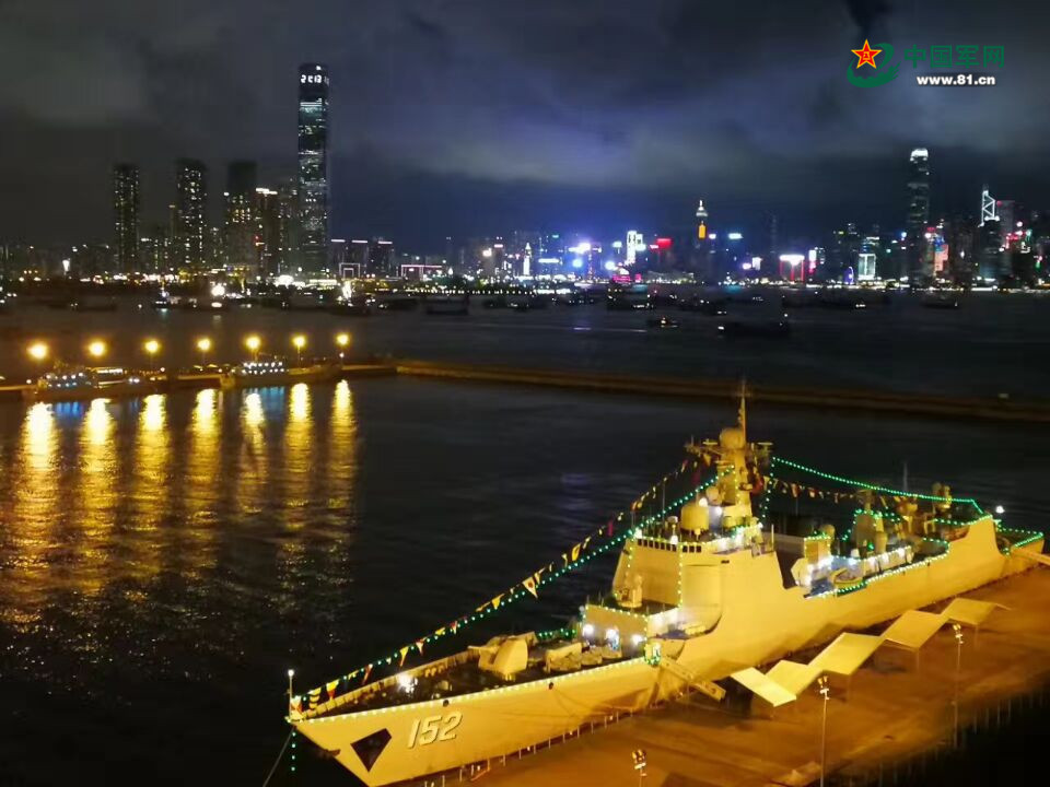 我说今晚月色真美你说是的还有他们仨