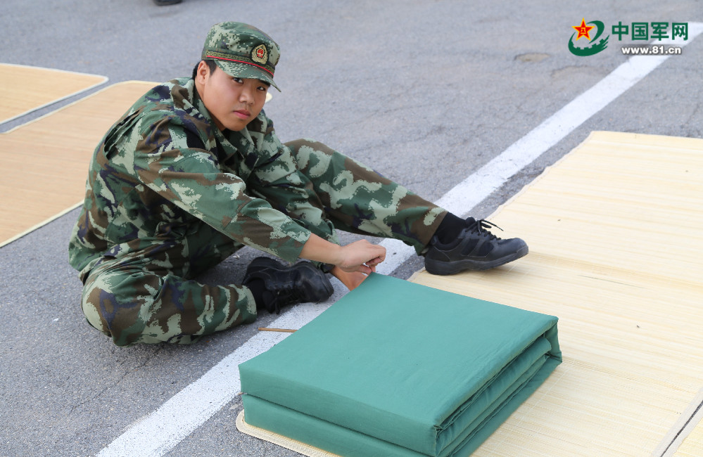 武警军被军被子图片军旅题材的ppt图片武警方块被图片当兵方块被图片