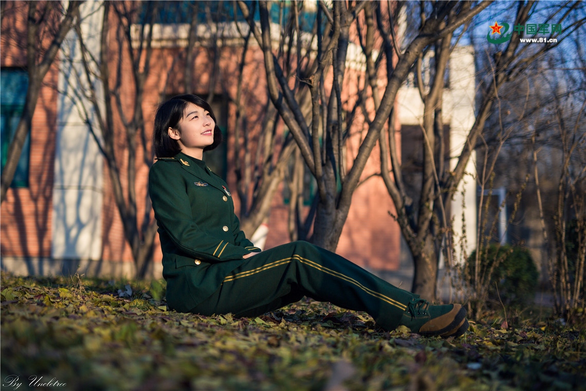 徒手劈砖勇斗毒贩,这群女学员不简单!