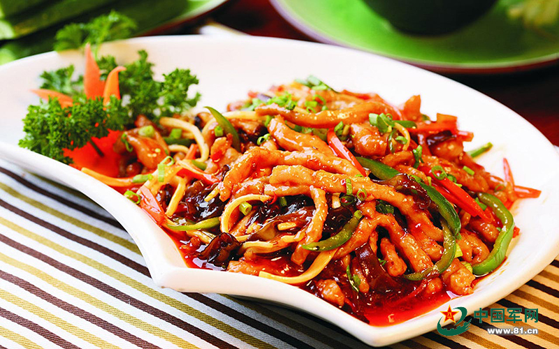鱼香肉丝可算是一道传统名菜了,相信很多学员都会有这样的感受:好像