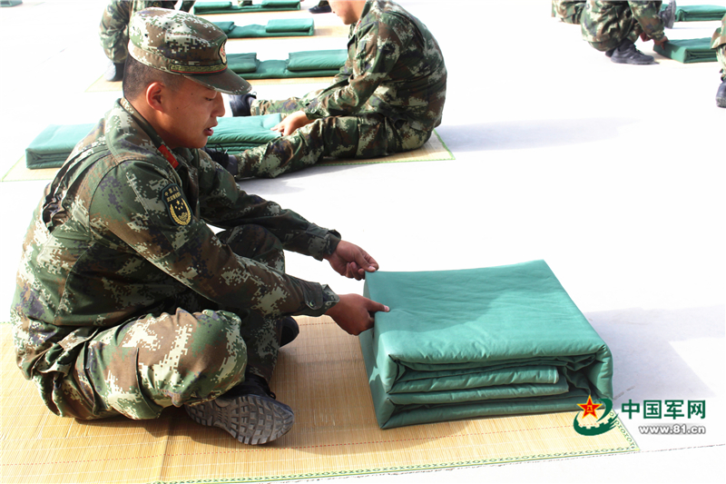 文末有福利丨军装穿成最帅,军被也要叠成最美