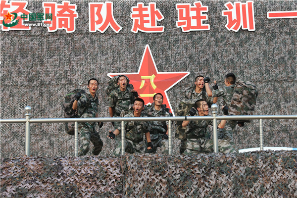 这场"文化盛宴",让驻训官兵直呼过瘾!