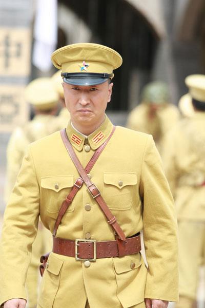 《生死连》英雄连队:伪军打破日军炮楼投八路