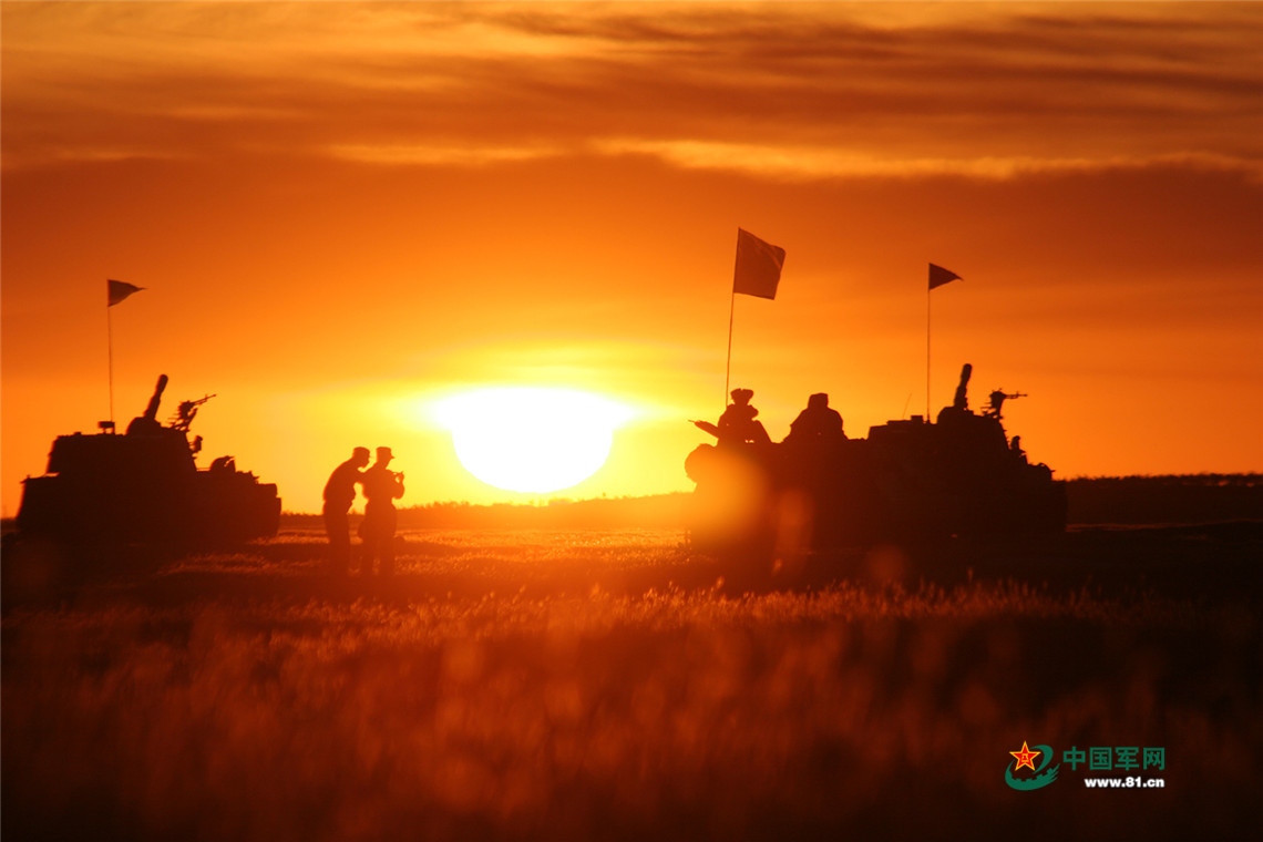 2017军旅影像:中国战车 驰骋疆场