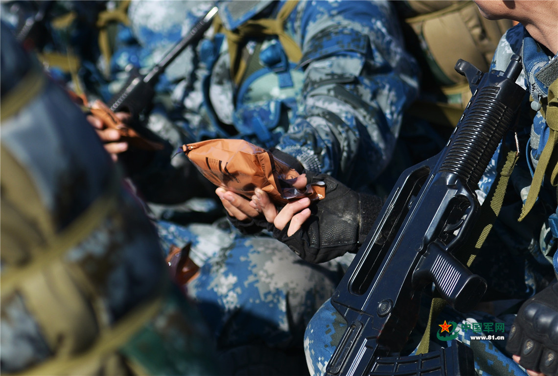 探寻强军dna:吹响紧急集合哨 战斗开始了