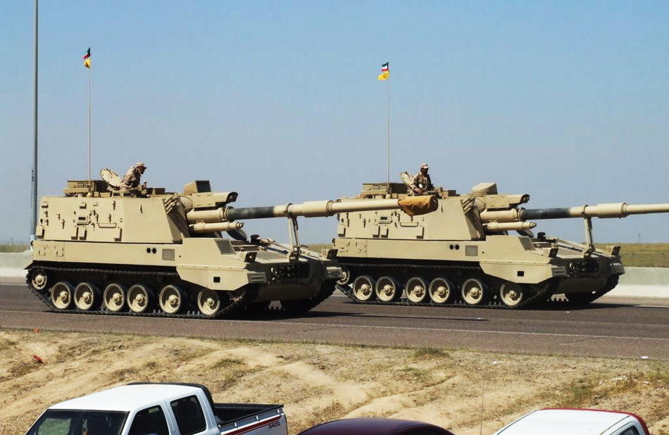 中国plz45自行加榴炮现身阿尔及利亚