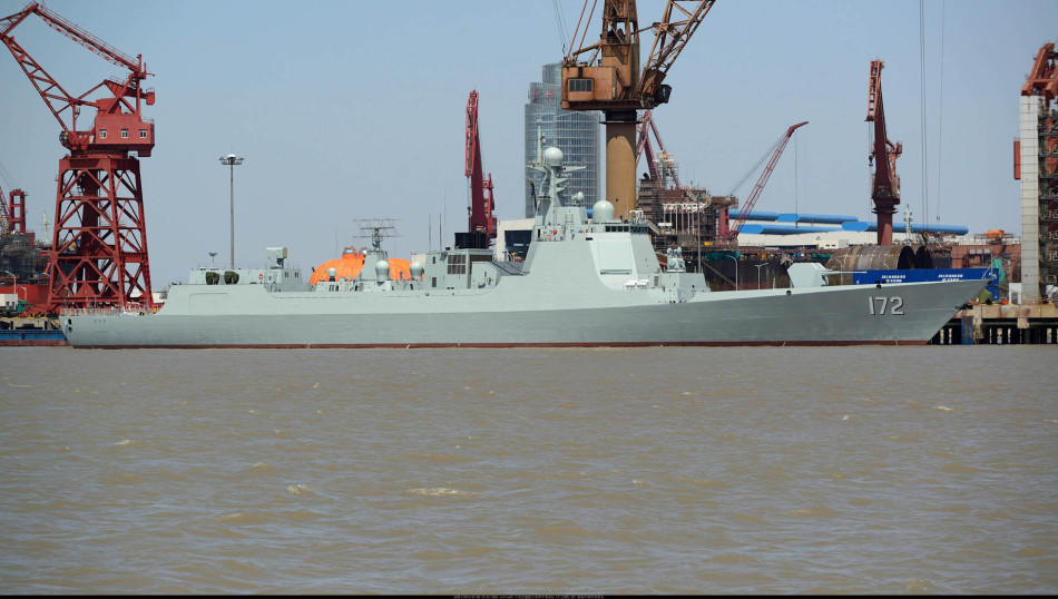 052d首舰172昆明舰.