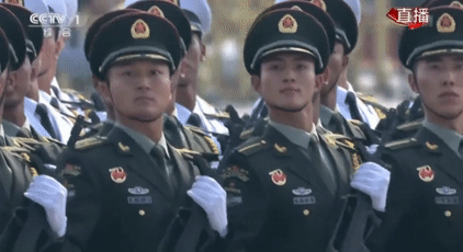 一组动图,带你回顾徒步方队受阅官兵的精彩瞬间!