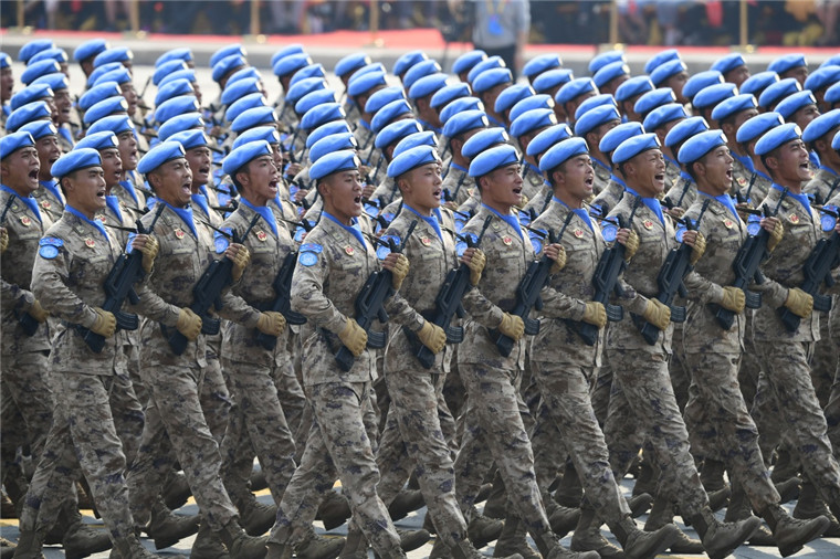 新鲜出炉!国庆阅兵中的这些"首次亮相"很硬核