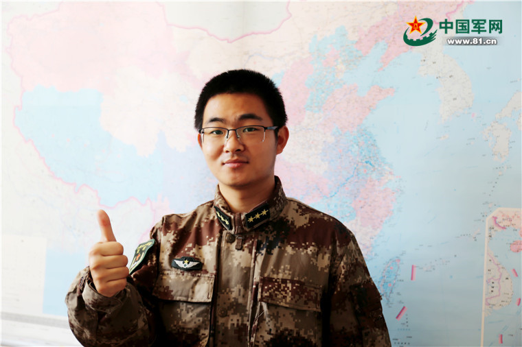 五四青年说迷彩的青春里藏着他们成长的足迹