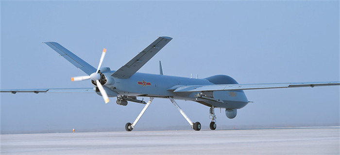 空军无人机部队:导弹"一剑封喉"十发十中 - 中国军网