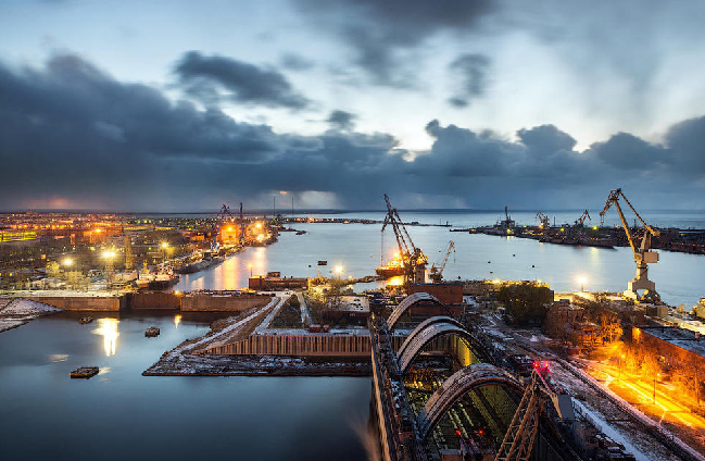 探秘世界最大台风级核潜艇诞生地