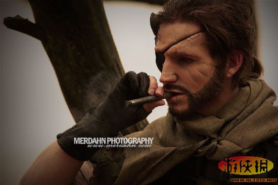 合金装备5snake顶级cos骑马进击