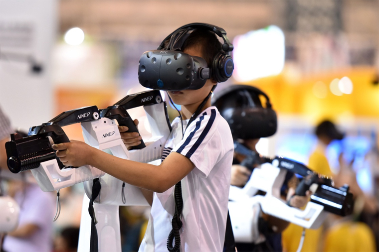 第八届漫博会开幕 vr体验受热捧