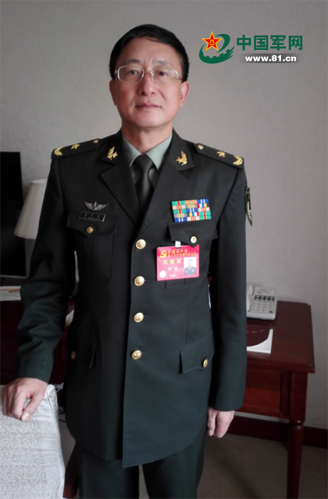 "让军人成为全社会尊崇的职业",他们这样看,我服!