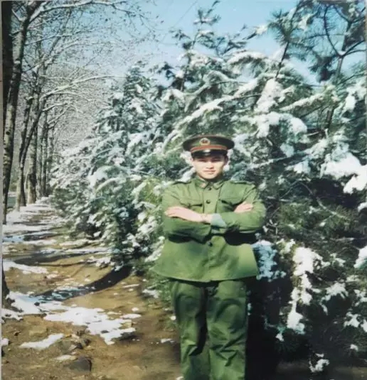 军人父亲是什么样子?这些答案有点"扎心"