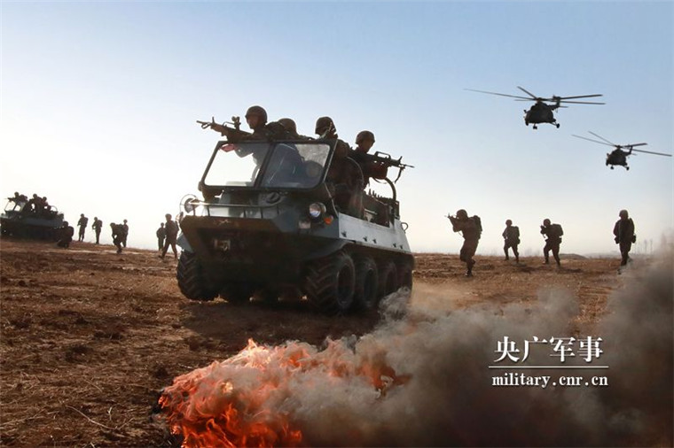 空中突击1 1:为钢刀插上猎鹰的翅膀