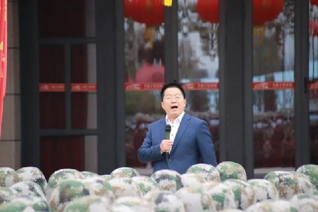 凤阳县小岗村第一书记李锦柱,为学员们讲述了小岗村筚路蓝缕的发展