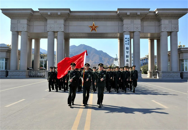中国人民解放军陆军防化学院始建于1950年,是我国唯一一所培养核生化