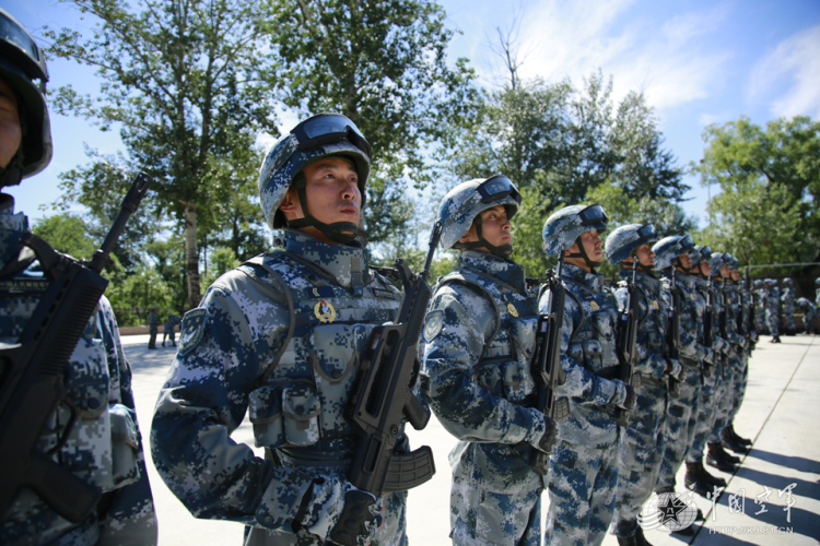 参阅空军英雄部队盘点之英雄营又见英雄提锐旅