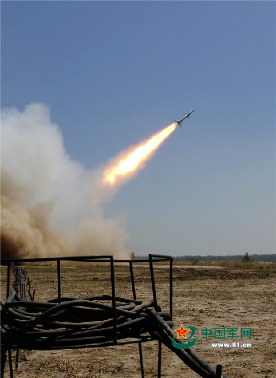 大空战各路火力无缝衔接猎杀来敌