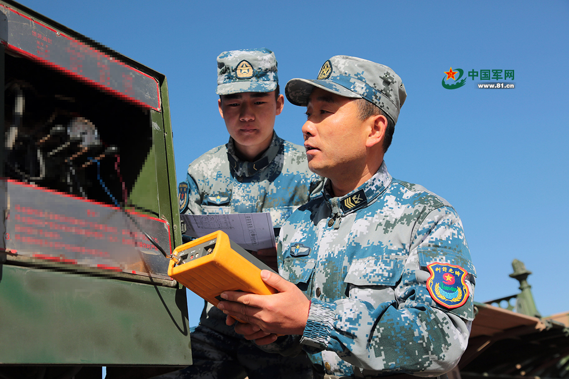 导弹齐发|6支地空导弹部队大漠上演"金盾牌"争夺战