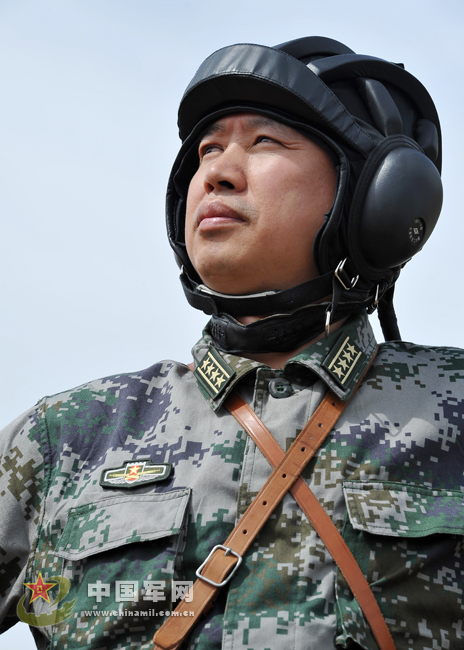 刀锋旅长罗洪涛