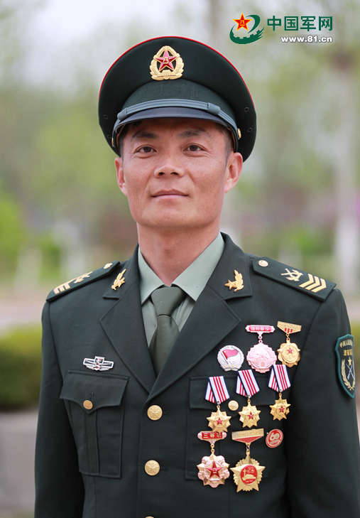 一级军士长修炼手册,请您收好(附带男神照哦)