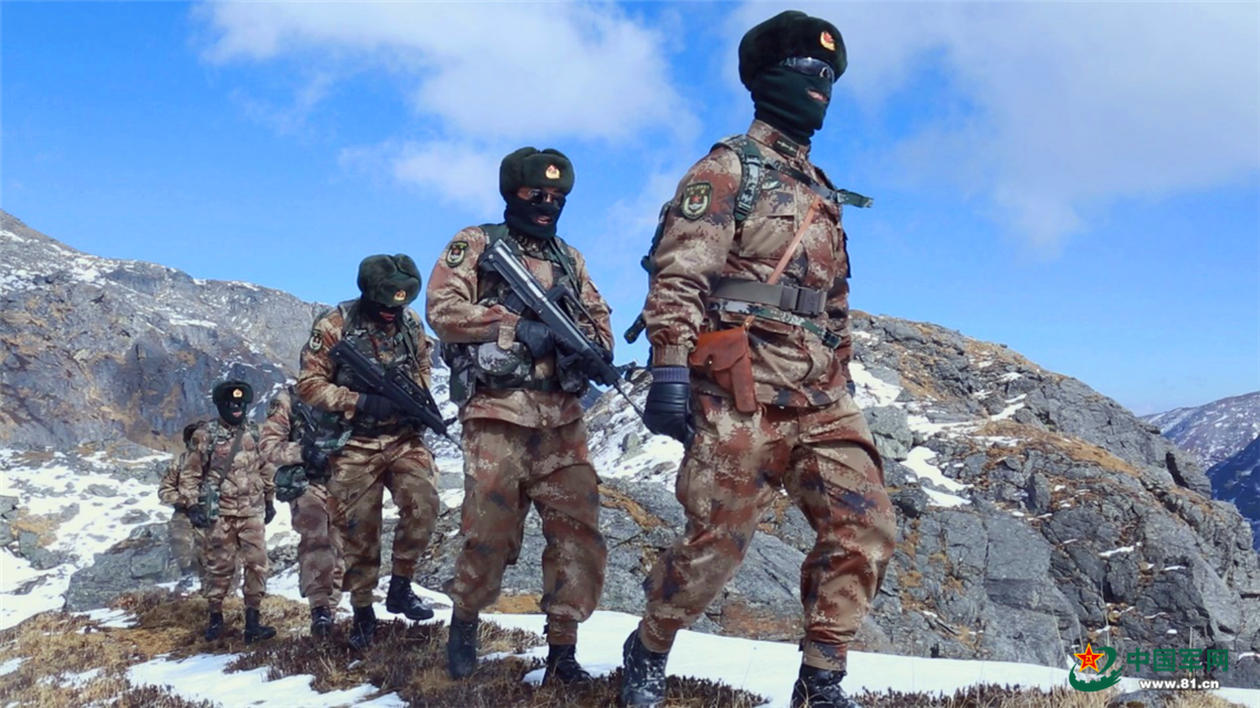 【新春走军营·记者在战位】离家很远,离天空很近:绝美镜头带你走走卓