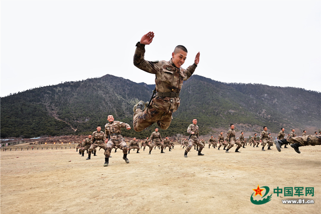 开训这支高原劲旅以战领训掀起新年度练兵备战热潮