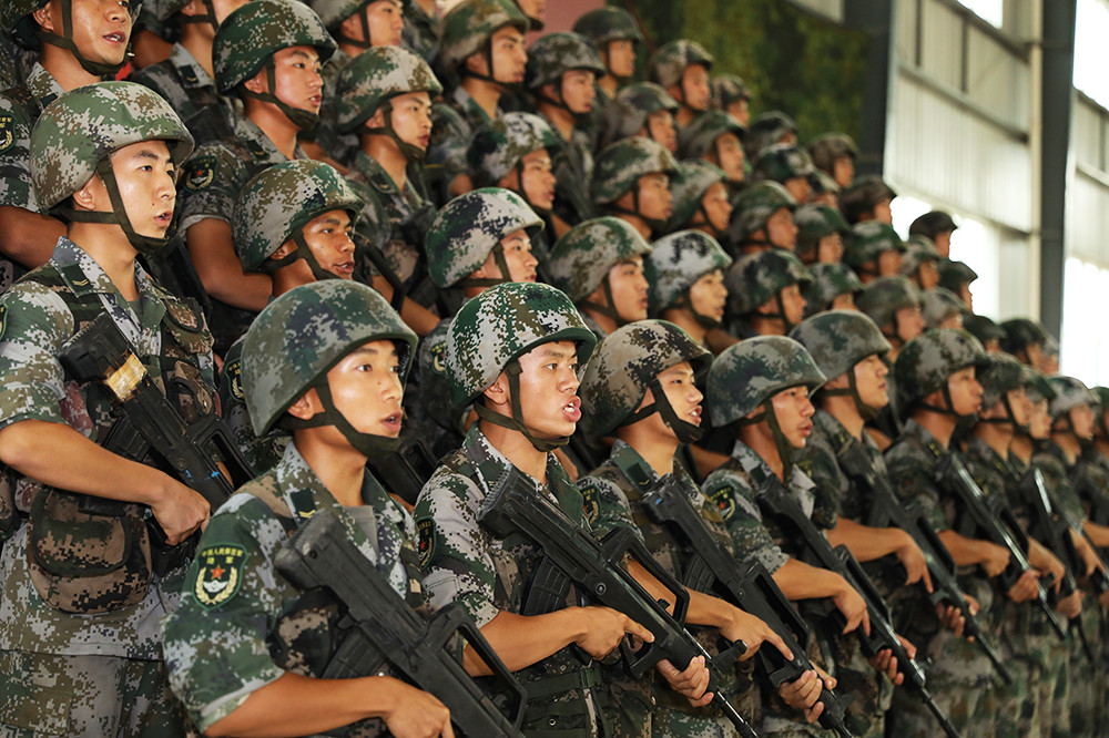 七一前夕,"济南第二团"官兵为党献上生日祝福 - 中国军网