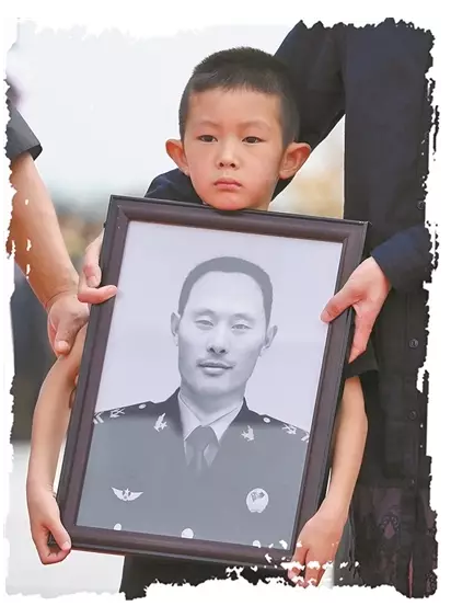 烈士后代再从军|网友质疑"前仆后继",听听当事人怎么说