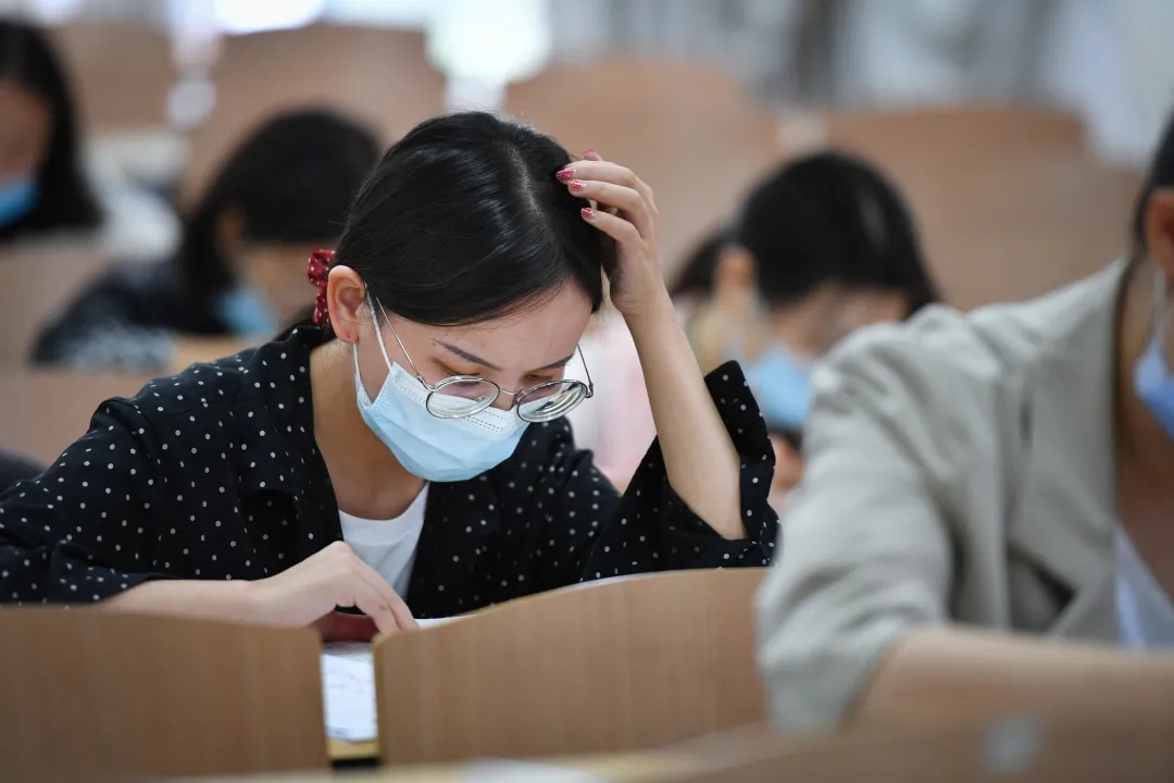 文职人员公开招考开考啦!云南考区8400名考生参加考试