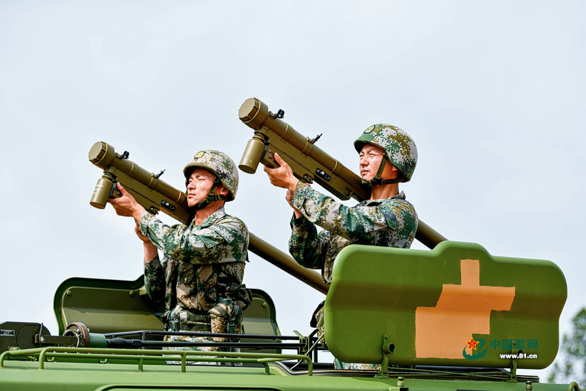 高清大图丨这波防空卫士战术演练,超猛! - 中国军网