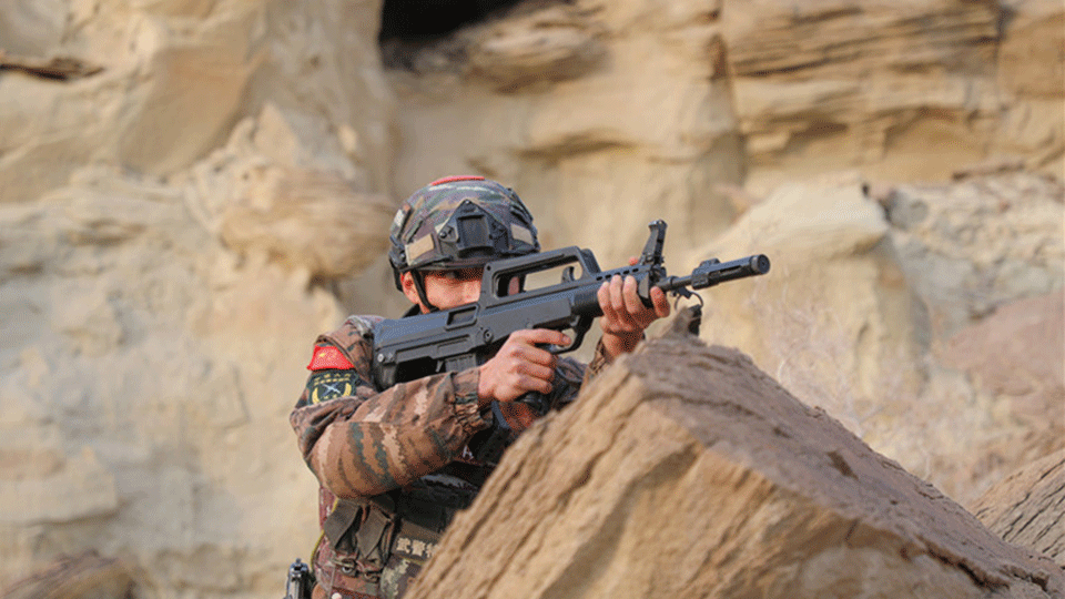 戈壁砺兵！直击武警新疆总队克拉玛依支队实战化训练