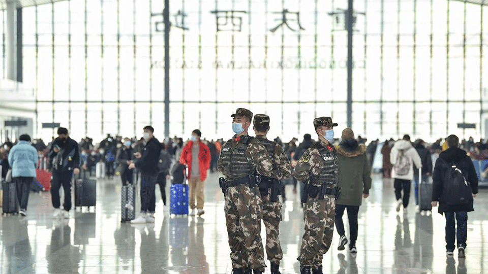 春运启幕丨武警官兵为返乡旅客撑起安全屏障