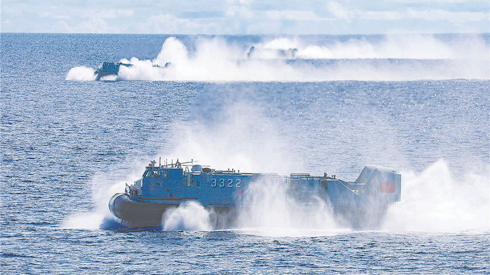 大洋深处起硝烟！海军某登陆舰支队实战化训练影像