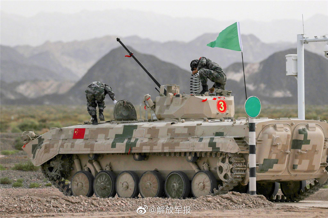 新鲜大图苏沃洛夫突击单车赛第二轮