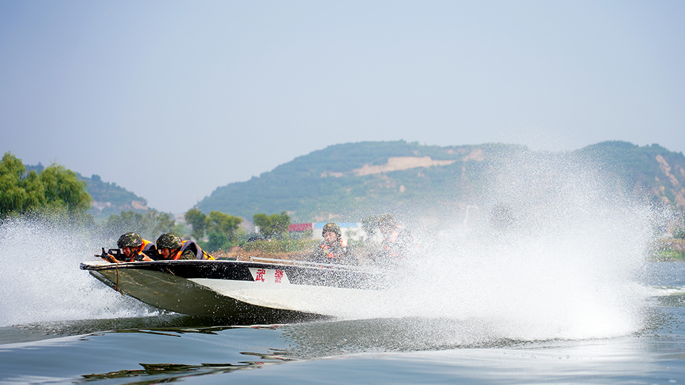 披荆斩浪,锻造水上尖兵!