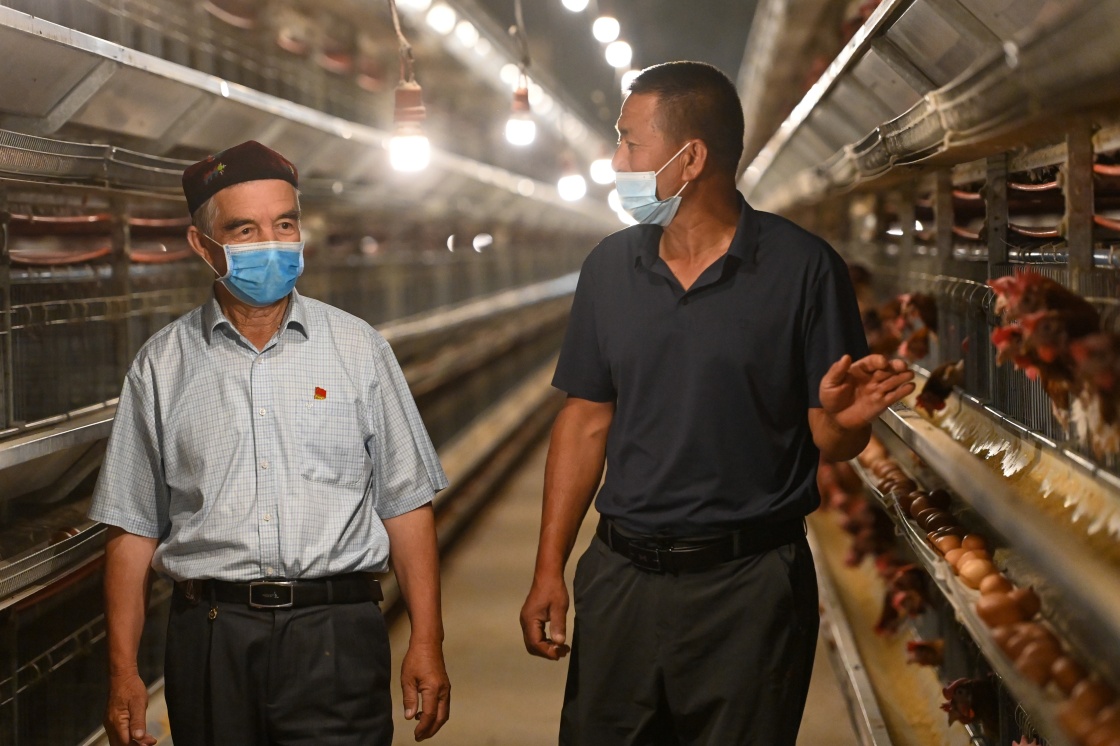 多民族村老支书买买提江·吾买尔:一辈子跟党走 一辈子为人民