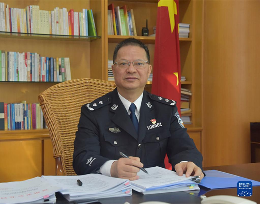 热血铸警魂 清白留世间——追记福州市公安局原局长潘东升 - 中国军网