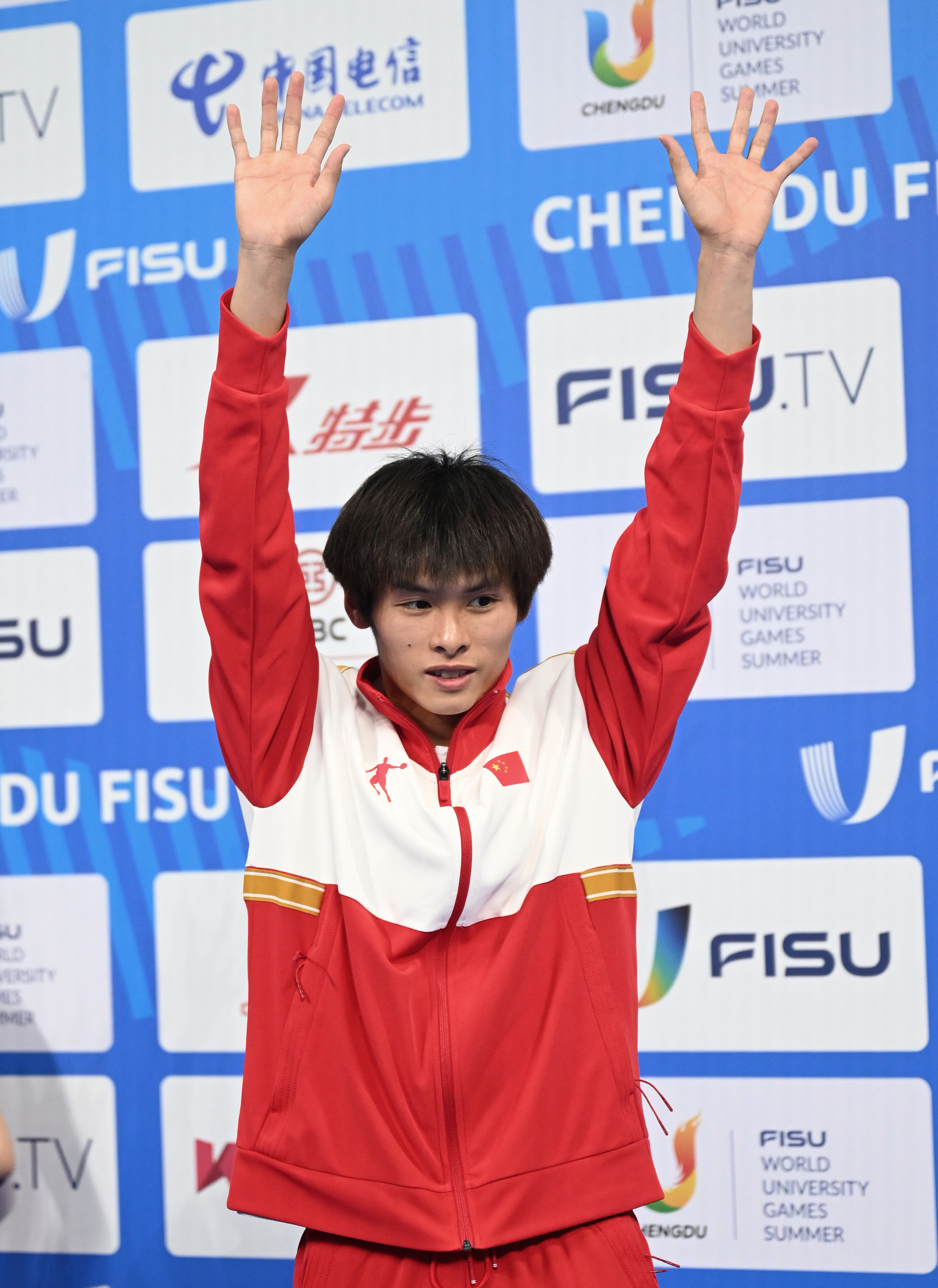 成都大运会 丨跳水——男子跳台:黄子淦,杨凌分获冠亚军 - 中国军网